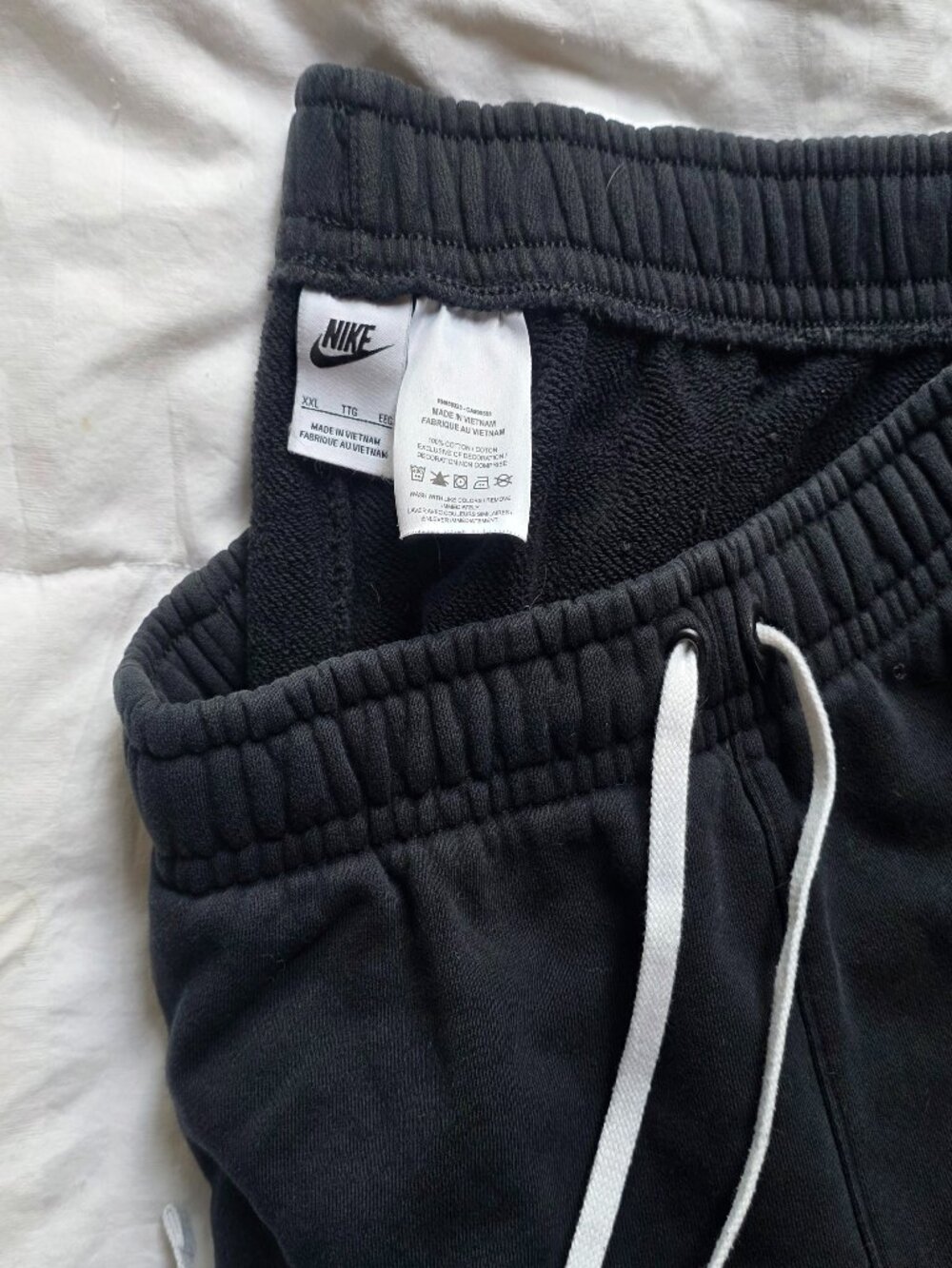 Men's Nike Fleece Shorts - XL